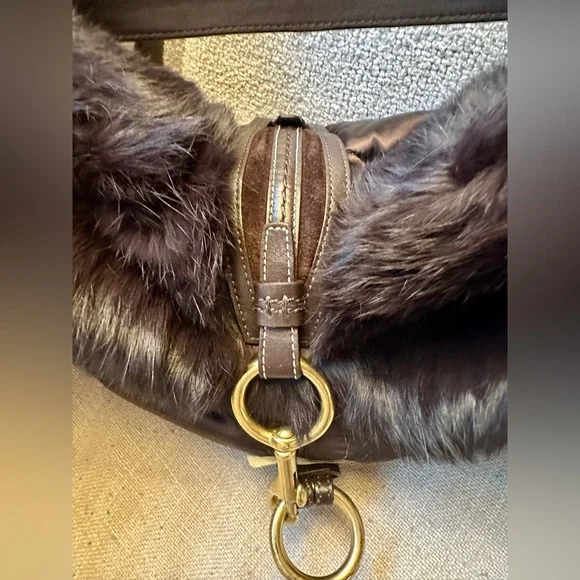 Vintage COACH Dark Brown Quilting Nylon with Fur Opening Shoulder Bag #3587 y2k - Picture 4 of 16